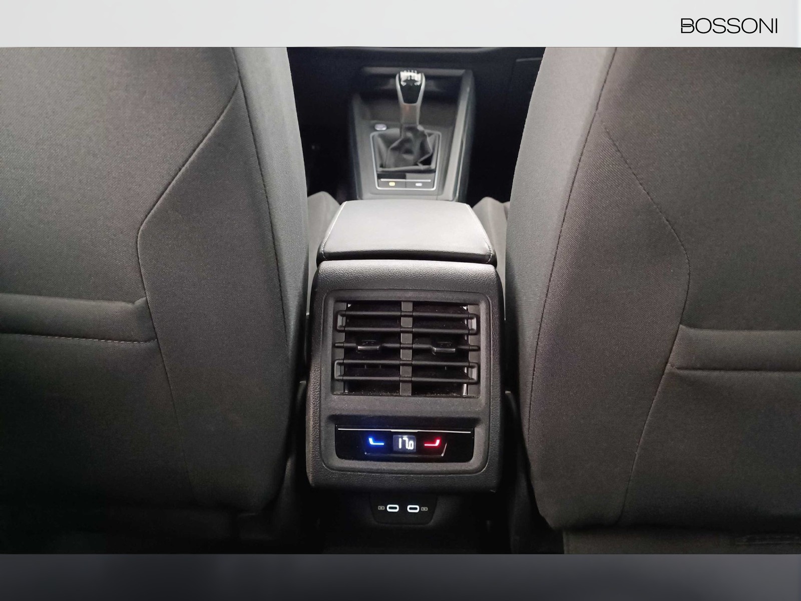 36 - Volkswagen Golf 2.0 tdi scr 115cv life