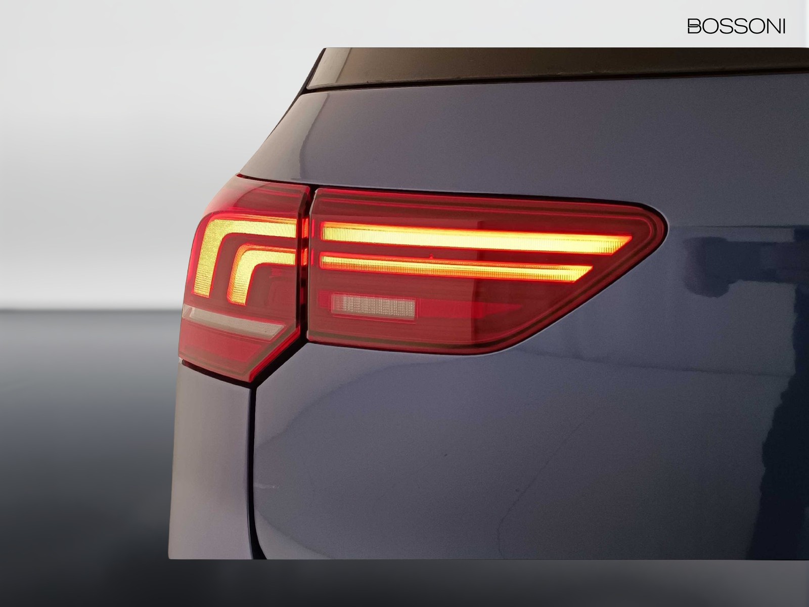 42 - Volkswagen Golf 2.0 tdi scr 115cv life