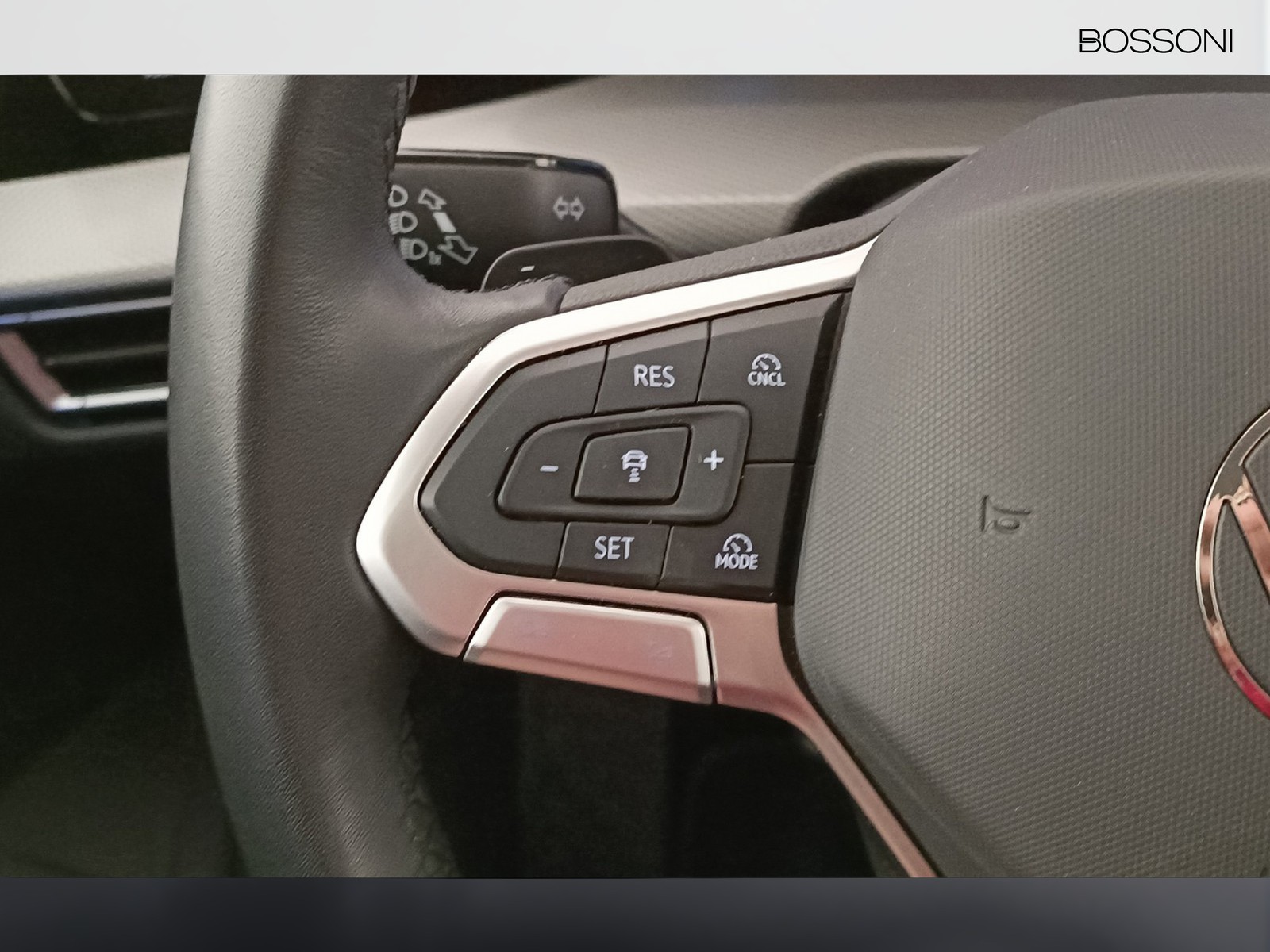 27 - Volkswagen Golf 2.0 tdi scr 150cv style dsg