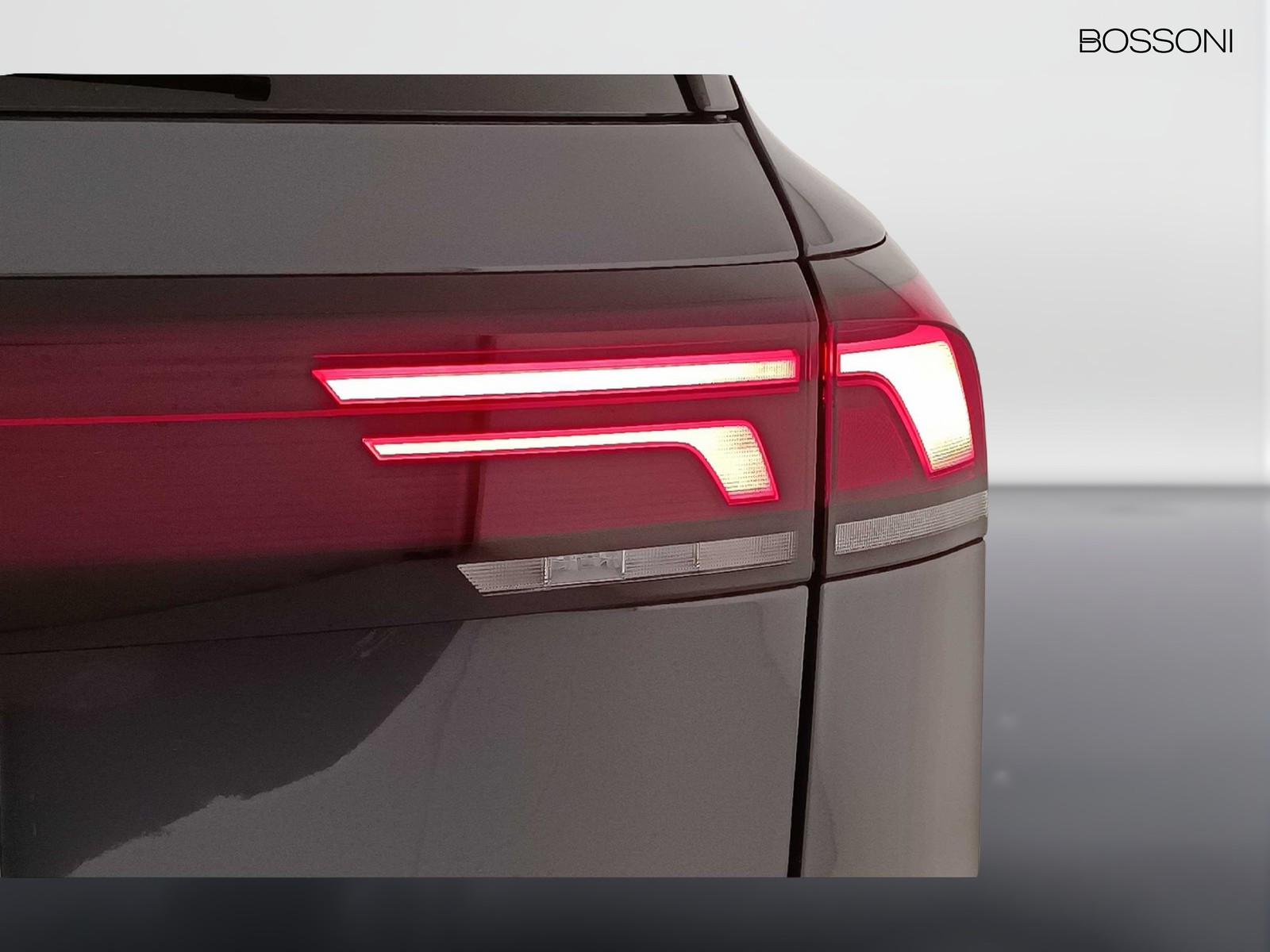 41 - Volkswagen Tiguan 2.0 tdi scr 150cv life dsg