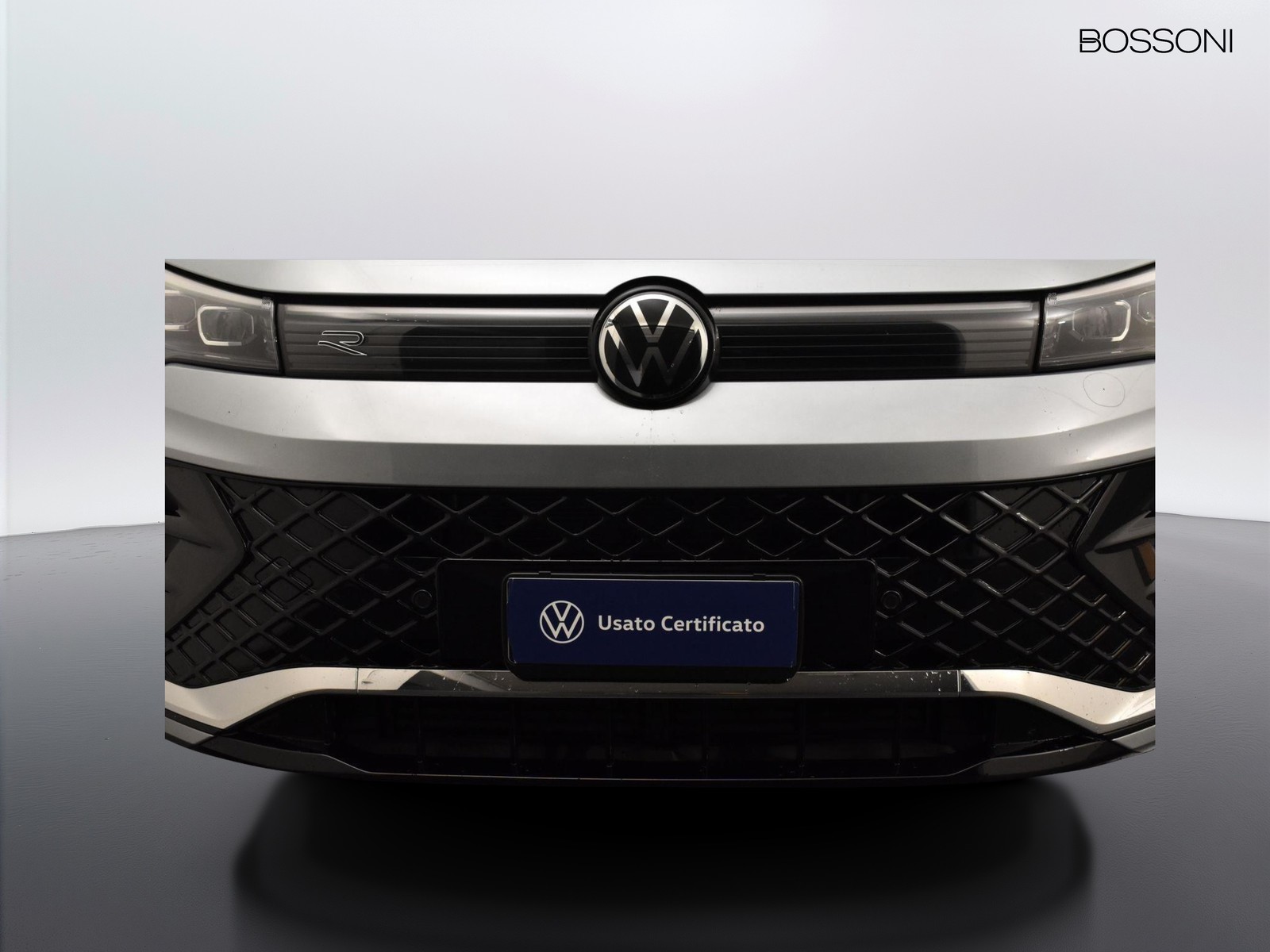 9 - Volkswagen Tiguan 2.0 tdi scr 150cv r-line dsg