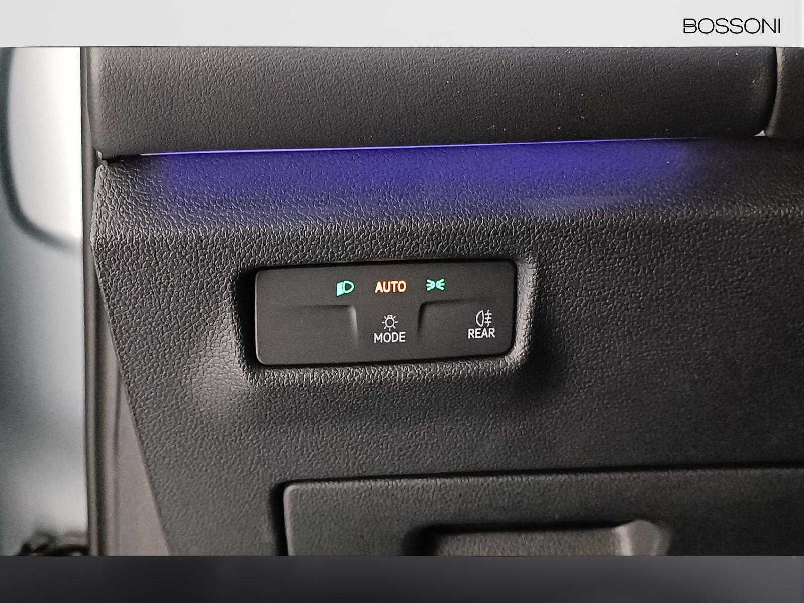 28 - Volkswagen Tiguan 2.0 tdi scr 150cv life dsg