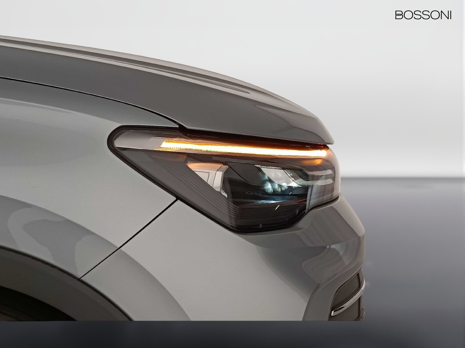 39 - Volkswagen Tiguan 2.0 tdi scr 150cv life dsg