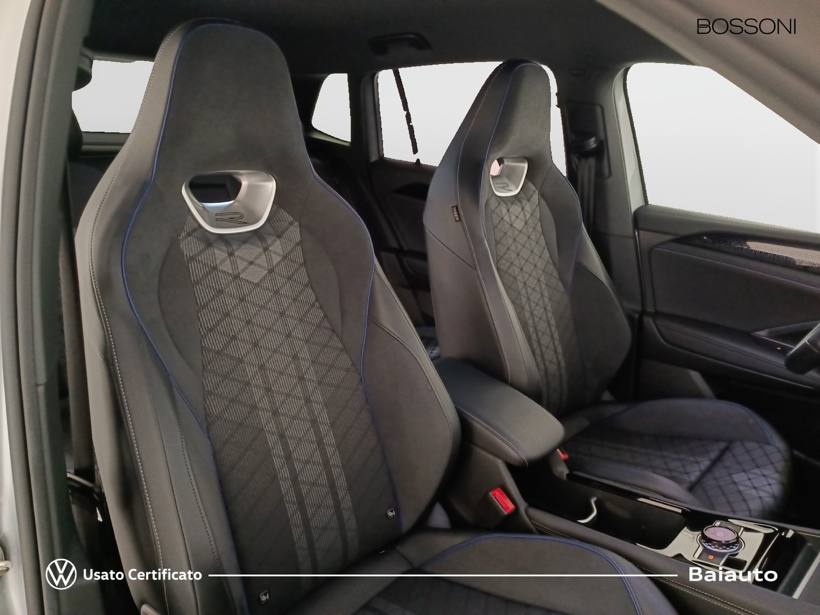 21 - Volkswagen Tiguan 2.0 tdi scr 150cv r-line dsg