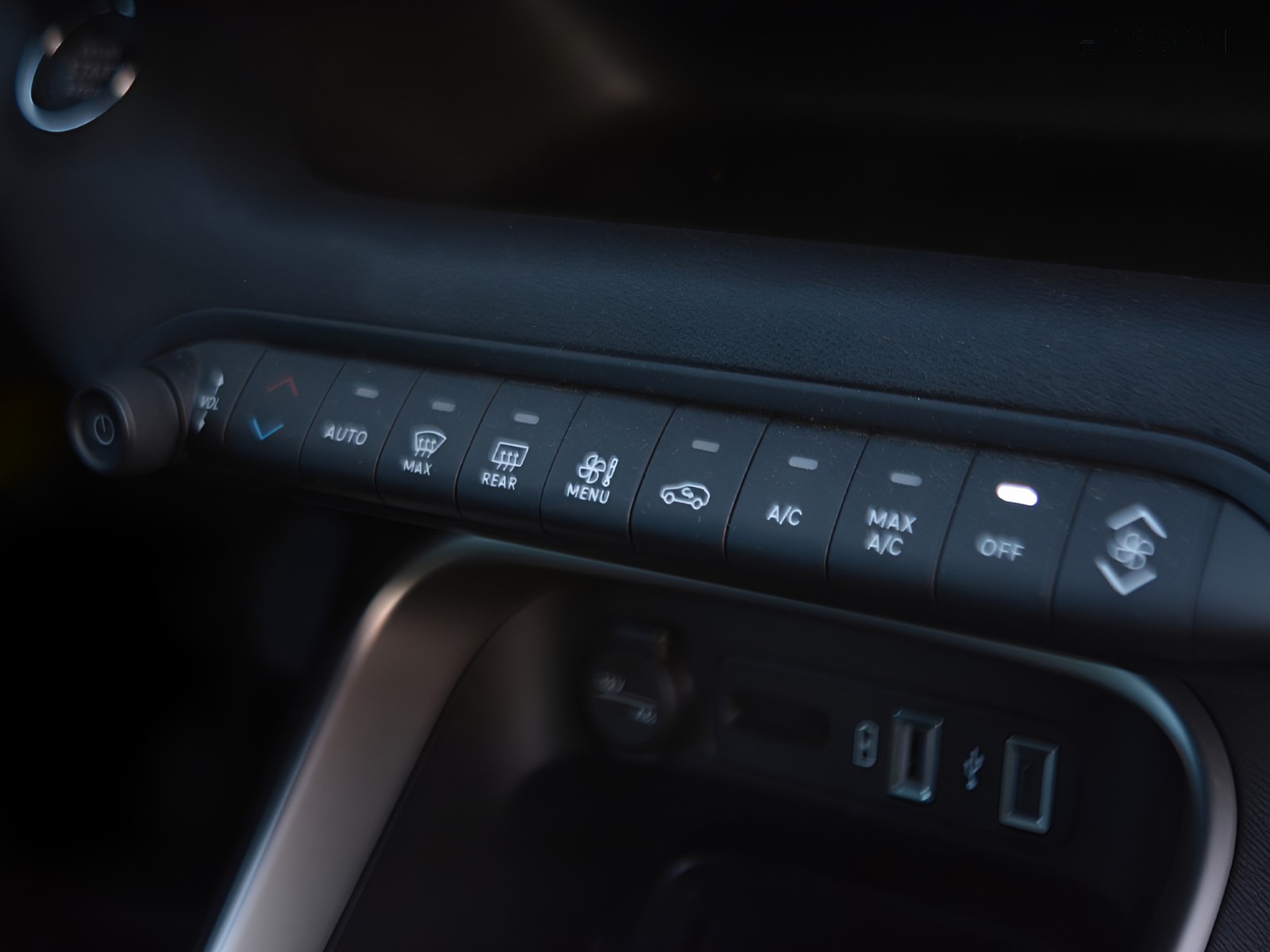 11 - Jeep Avenger 1.2 turbo 100cv summit fwd