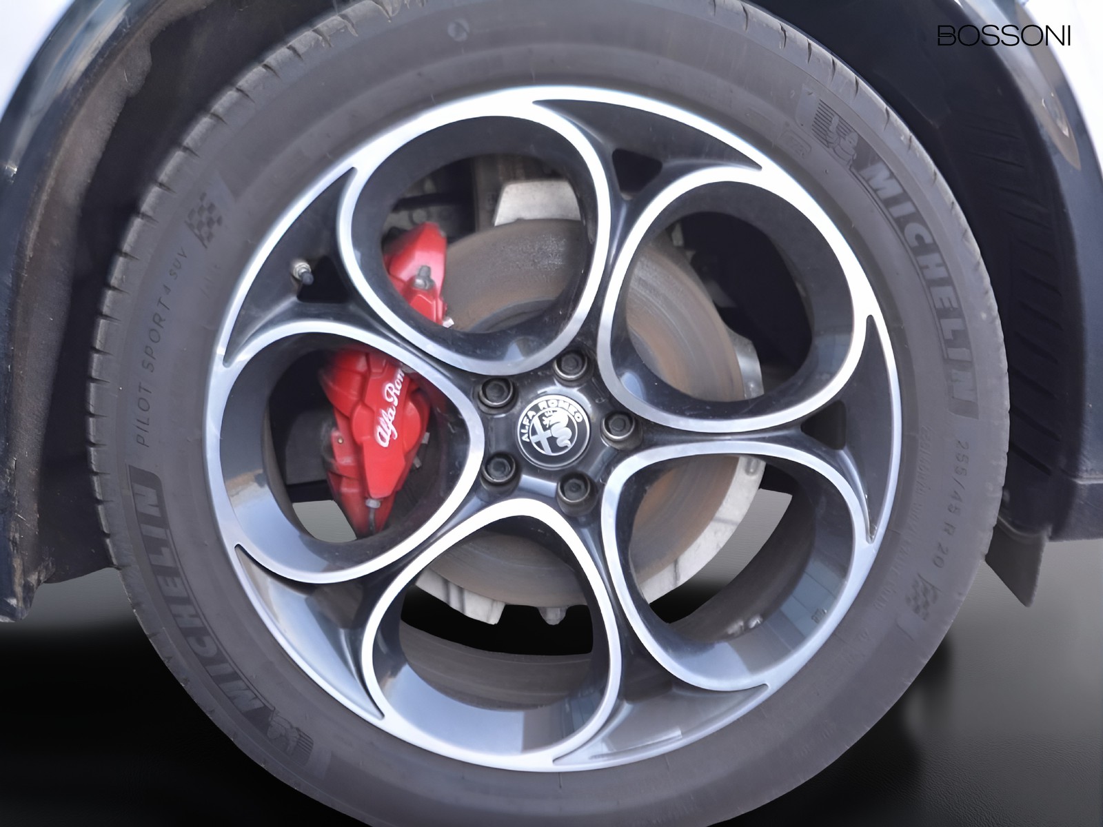 15 - Alfa Romeo Stelvio 2.2 turbo 210cv veloce q4 at8