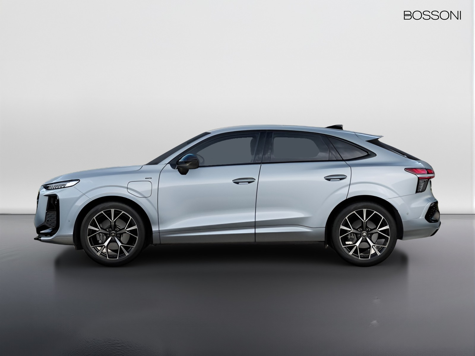 5 - Audi Q3 sportback 1.5 e-hybrid 272cv s line edition s tronic