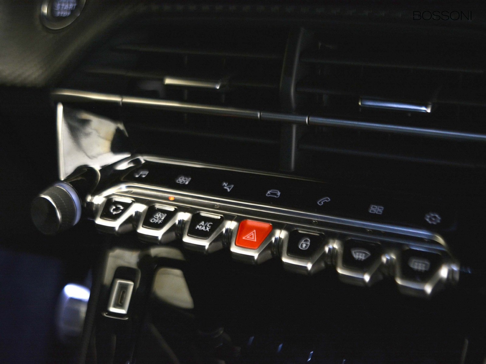 11 - Peugeot 208 5 porte 1.2 puretech gt s&s