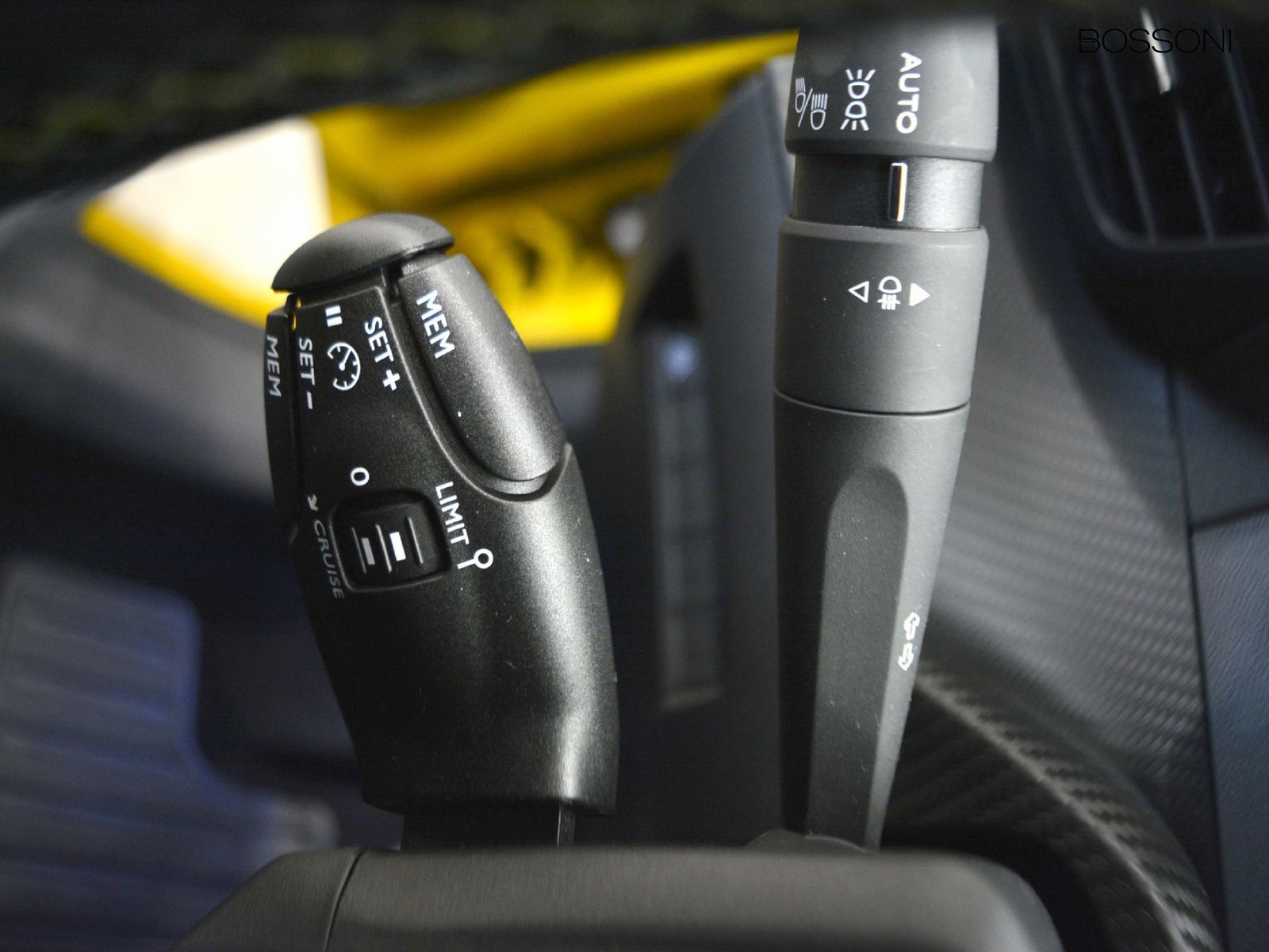 18 - Peugeot 208 5 porte 1.2 puretech gt s&s