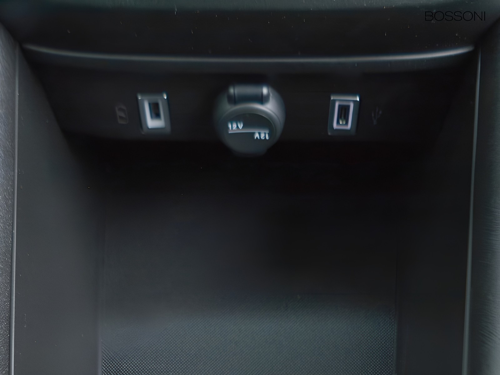 18 - Fiat 600 1.2 hybrid 145cv icon