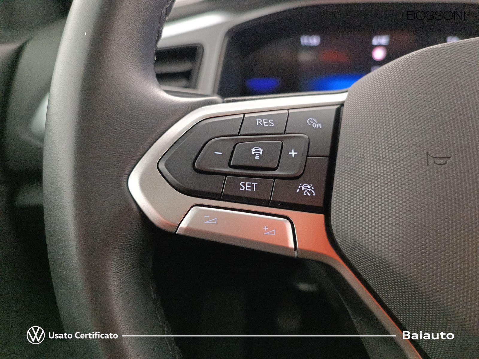 15 - Volkswagen T-Roc 2.0 tdi scr 115cv life