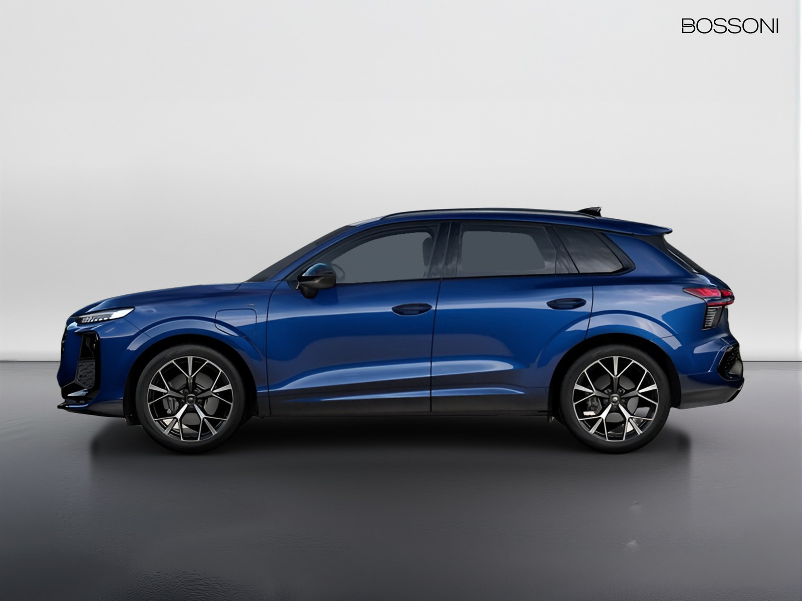 5 - Audi Q3 1.5 e-hybrid 272cv s line edition s tronic