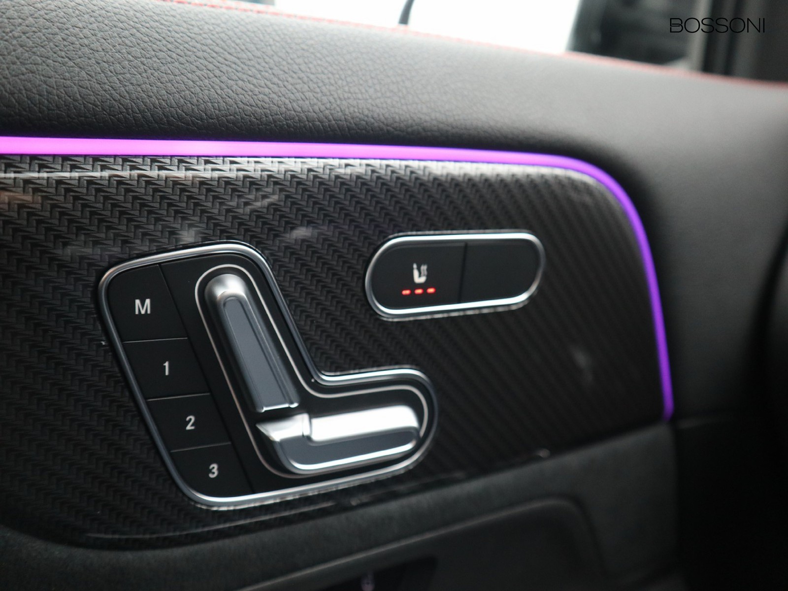 15 - Mercedes GLA 200 d amg line premium 4matic 8g-dct