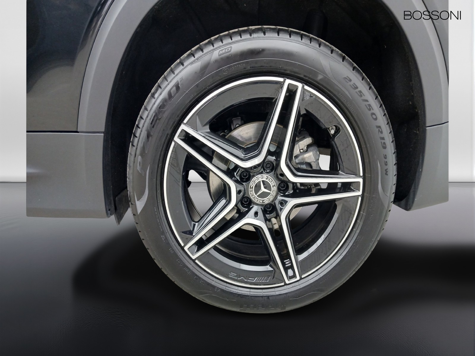 4 - Mercedes GLB 180 amg line advanced plus 7g-dct