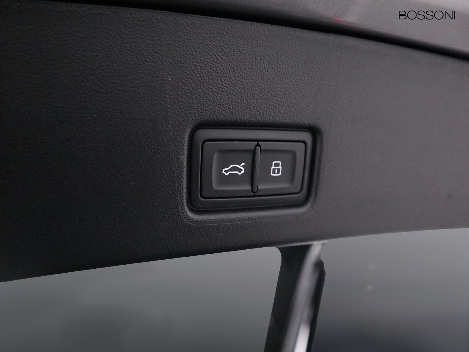 24 - Audi Q4 e-tron sportback e-tron 40 s line edition