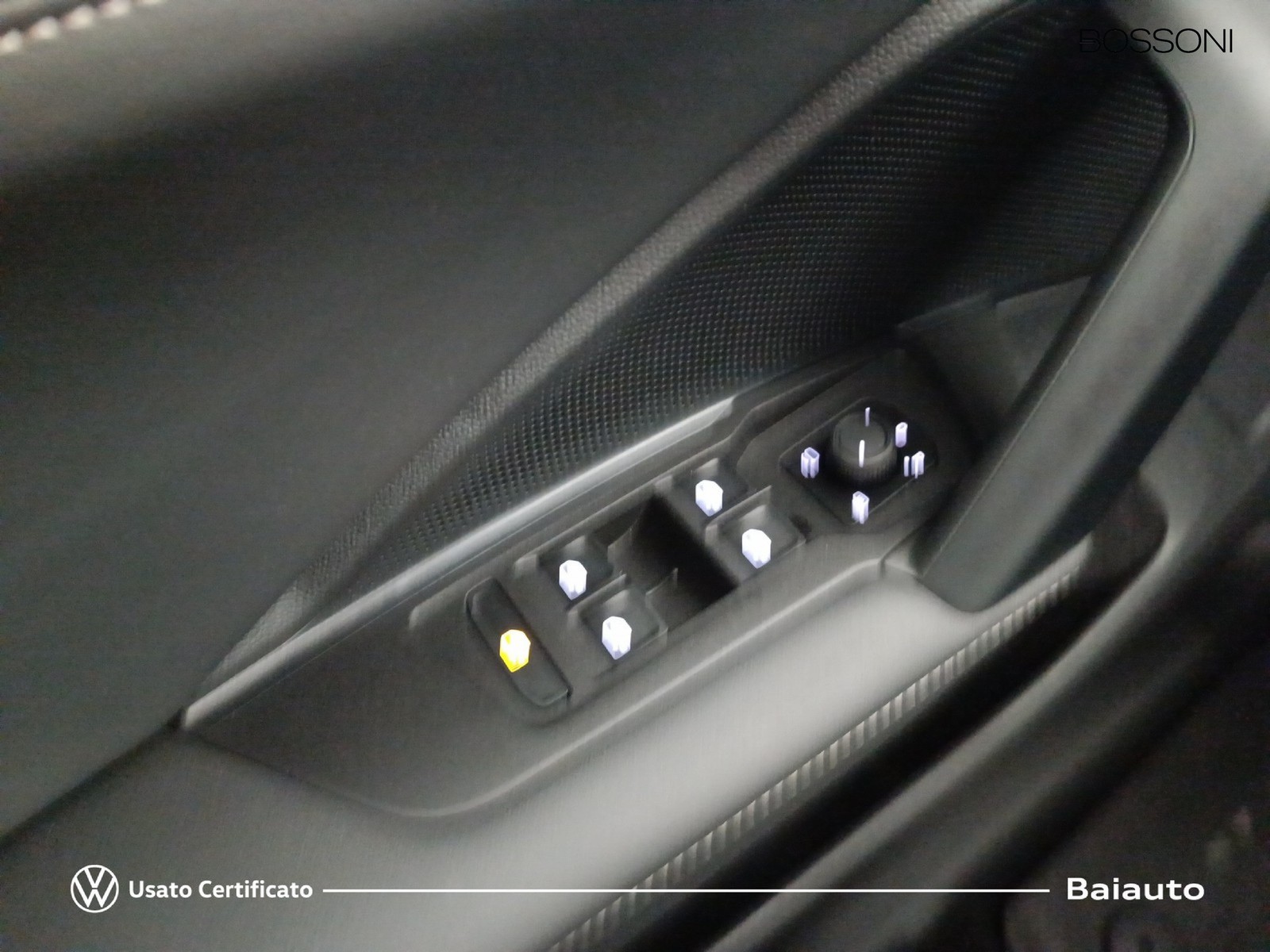 18 - Volkswagen Tiguan 1.5 etsi act 130cv life dsg