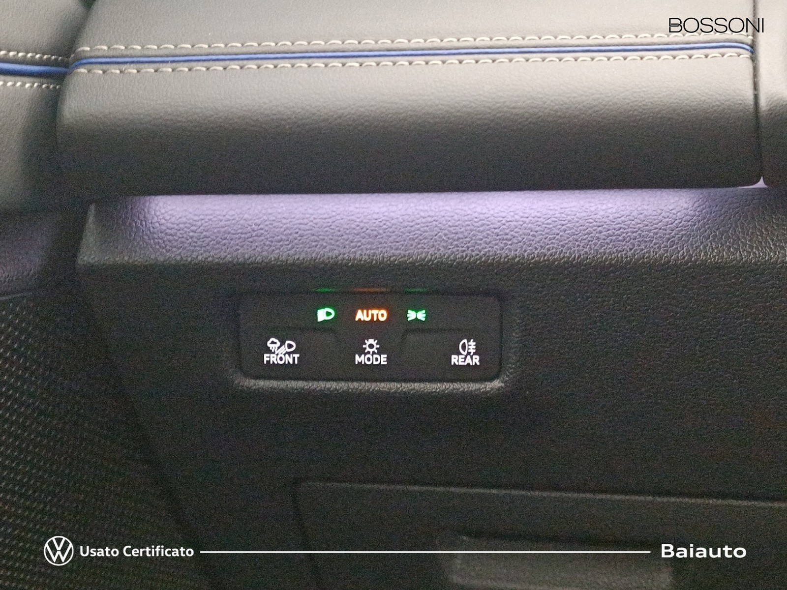 17 - Volkswagen Tiguan 2.0 tdi scr 150cv r-line dsg