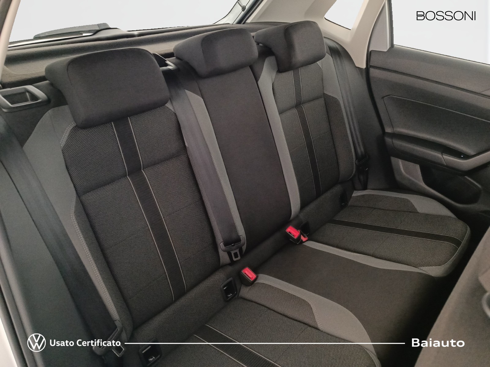 20 - Volkswagen Polo 1.0 tsi 95cv style