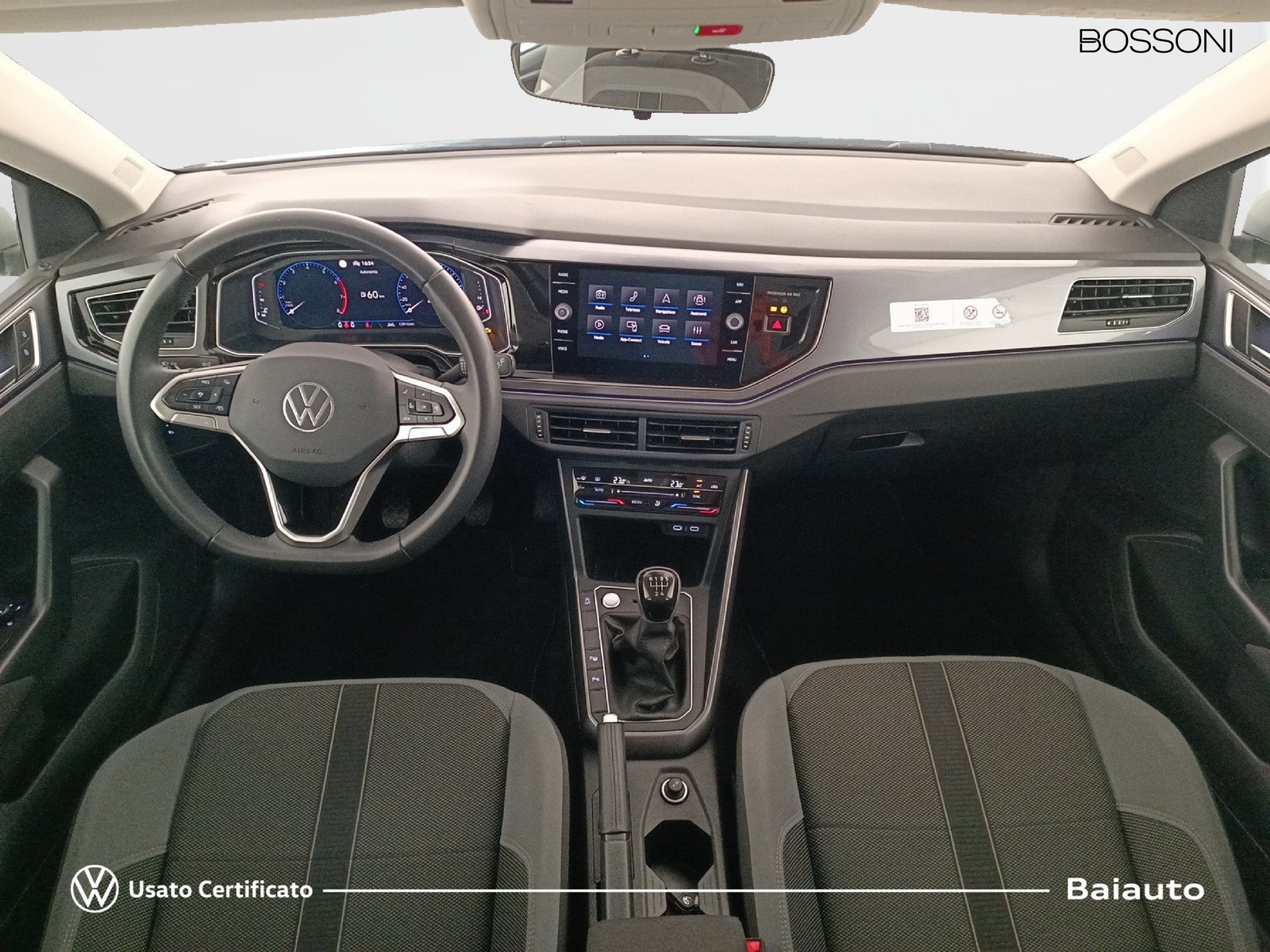 6 - Volkswagen Polo 1.0 tsi 95cv style