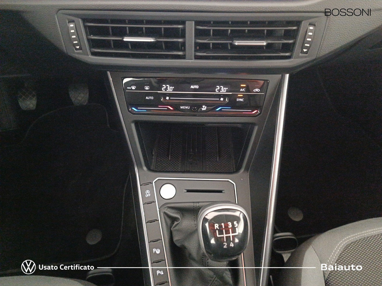 11 - Volkswagen Polo 1.0 tsi 95cv style