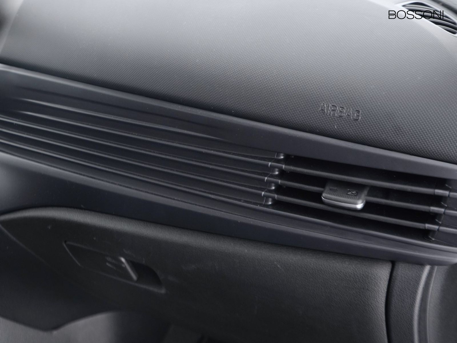 18 - Hyundai Bayon 1.2 mpi xclass