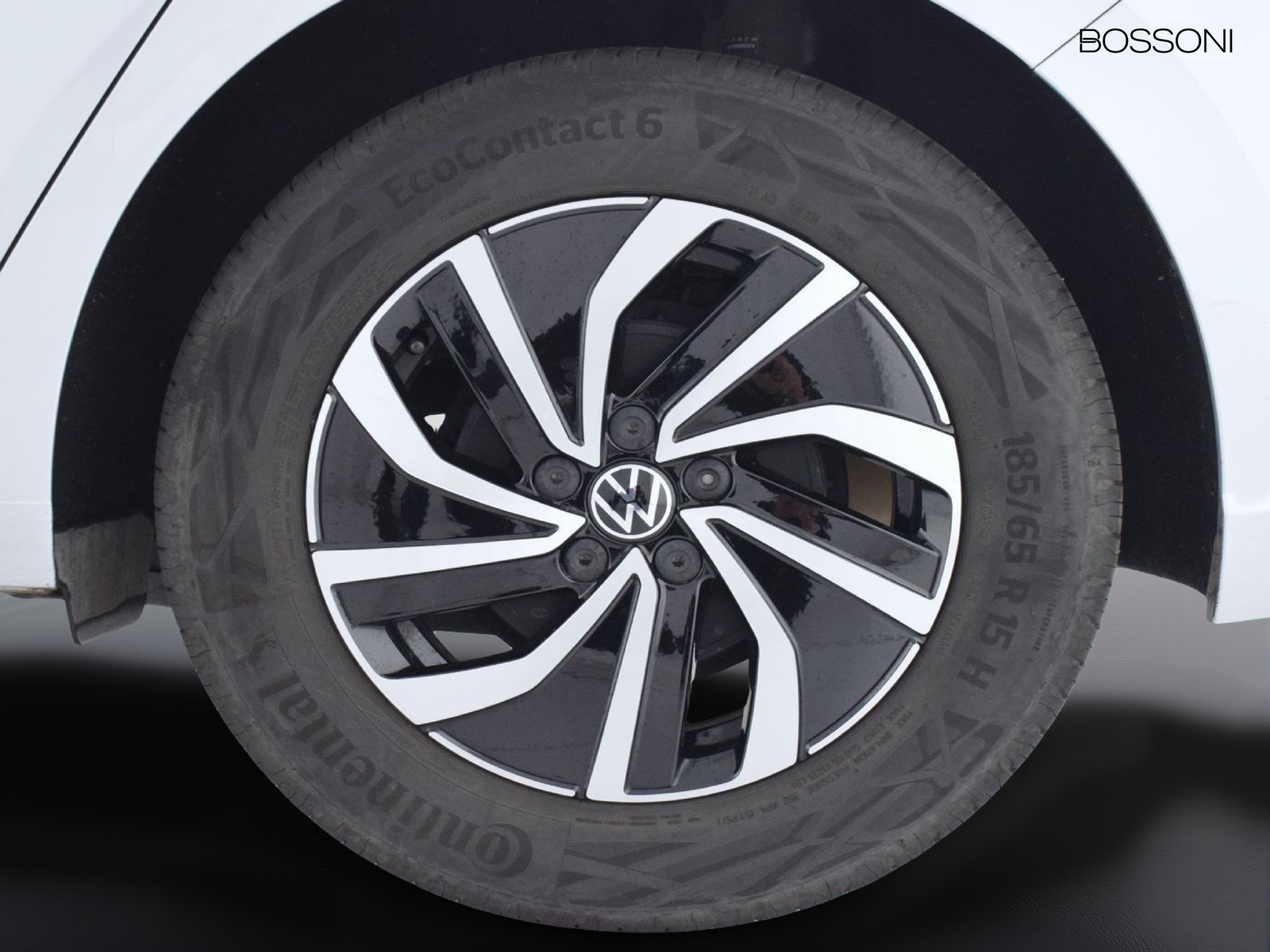 12 - Volkswagen Polo 1.0 tsi 95cv life dsg