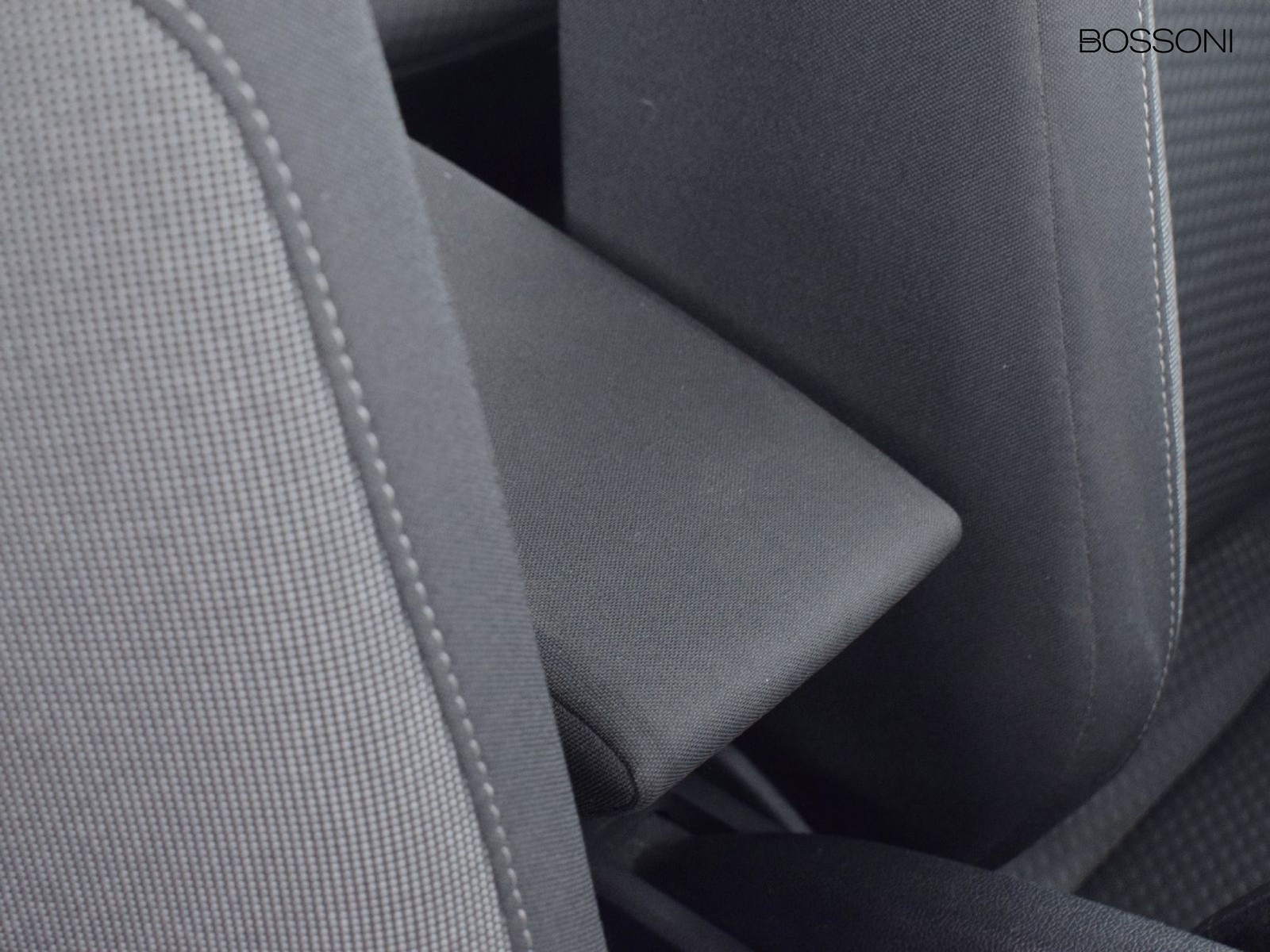 18 - Volkswagen Polo 1.0 tsi 95cv life dsg