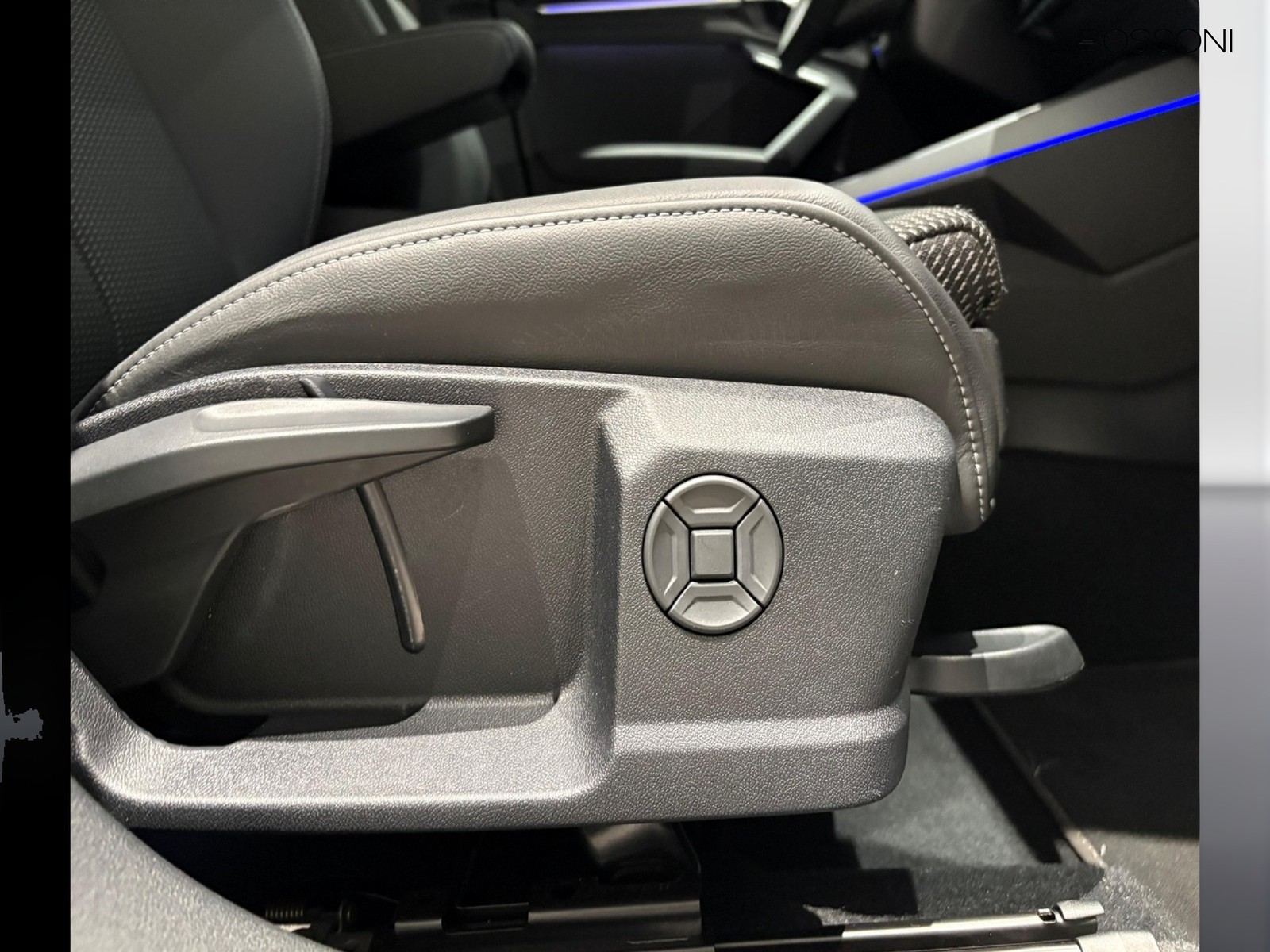 12 - Audi A3 sportback 2.0 tdi 150cv s line edition s tronic