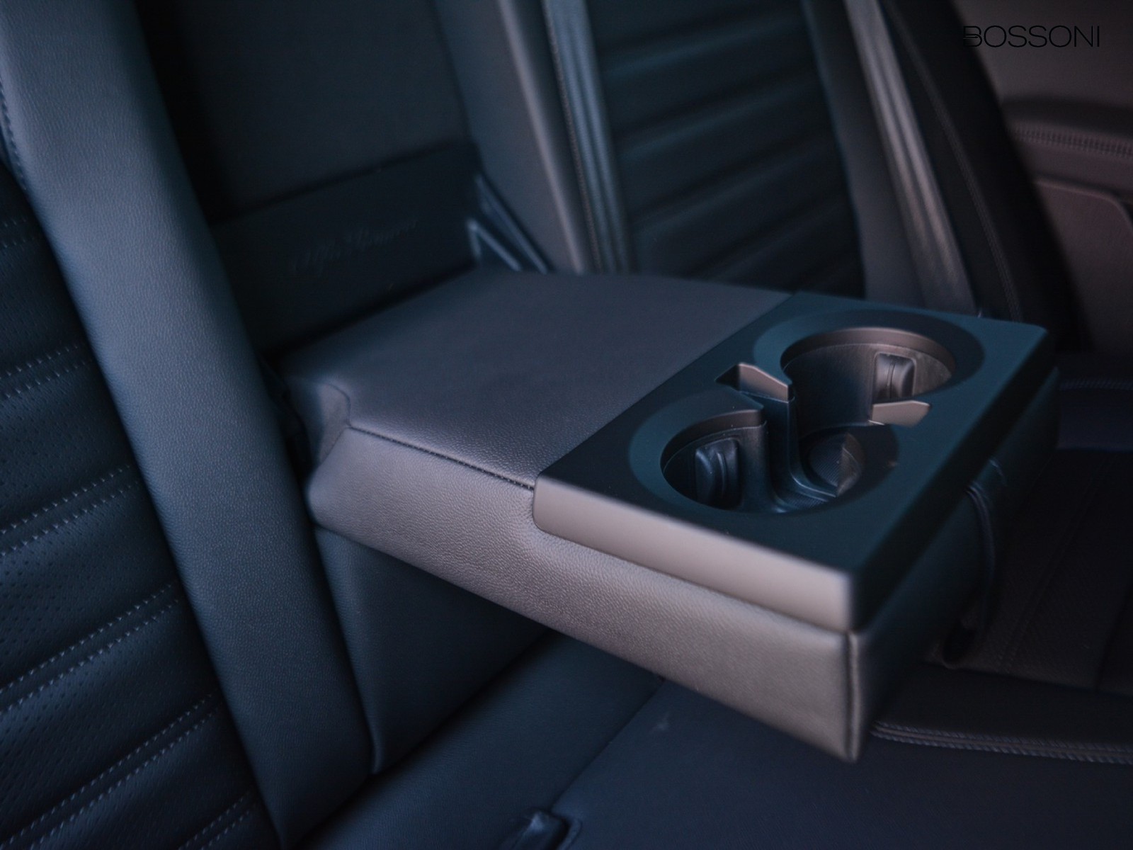 6 - Alfa Romeo Stelvio 2.2 turbo 210cv veloce q4 at8