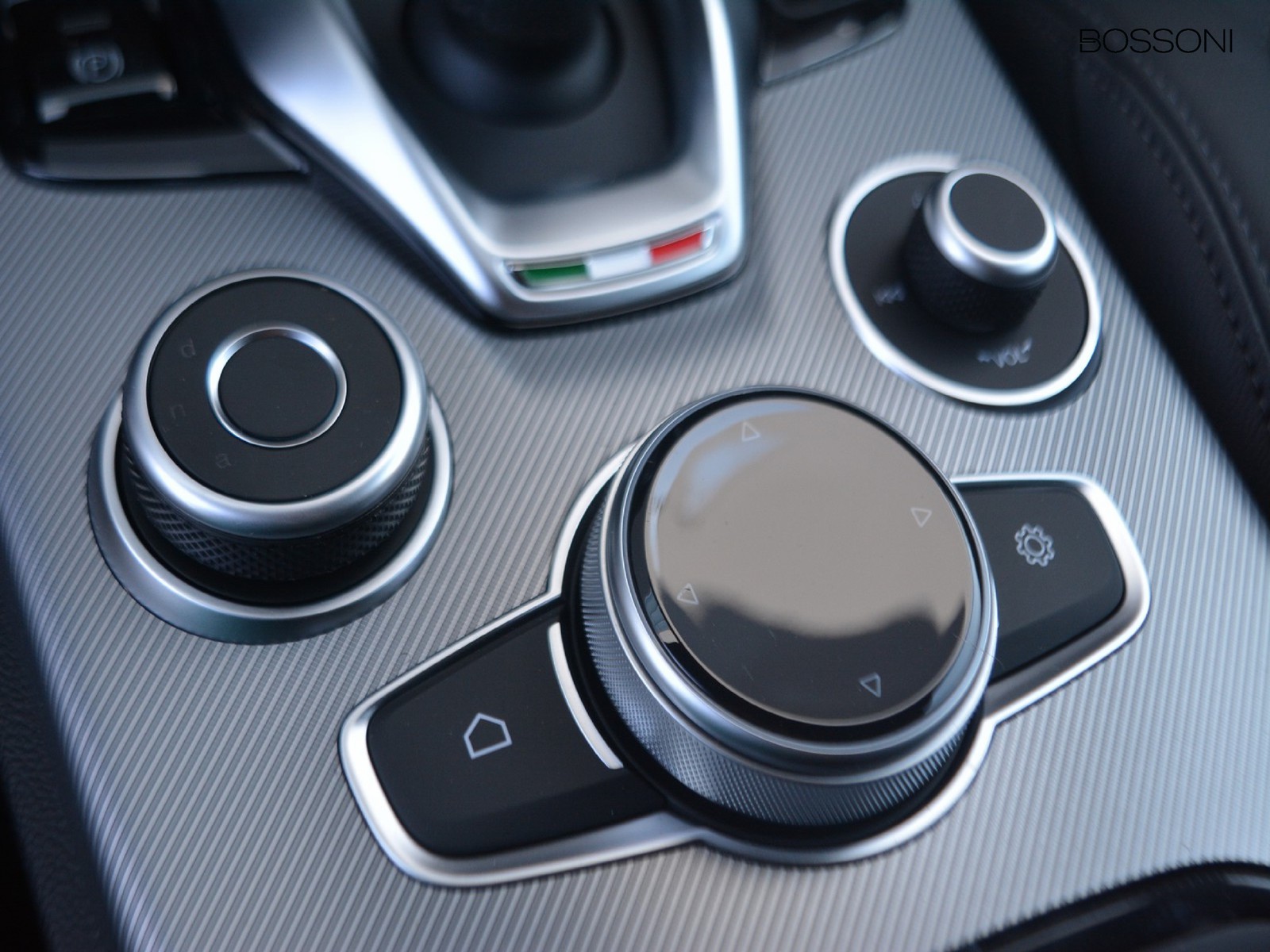 18 - Alfa Romeo Stelvio 2.2 turbo 210cv veloce q4 at8