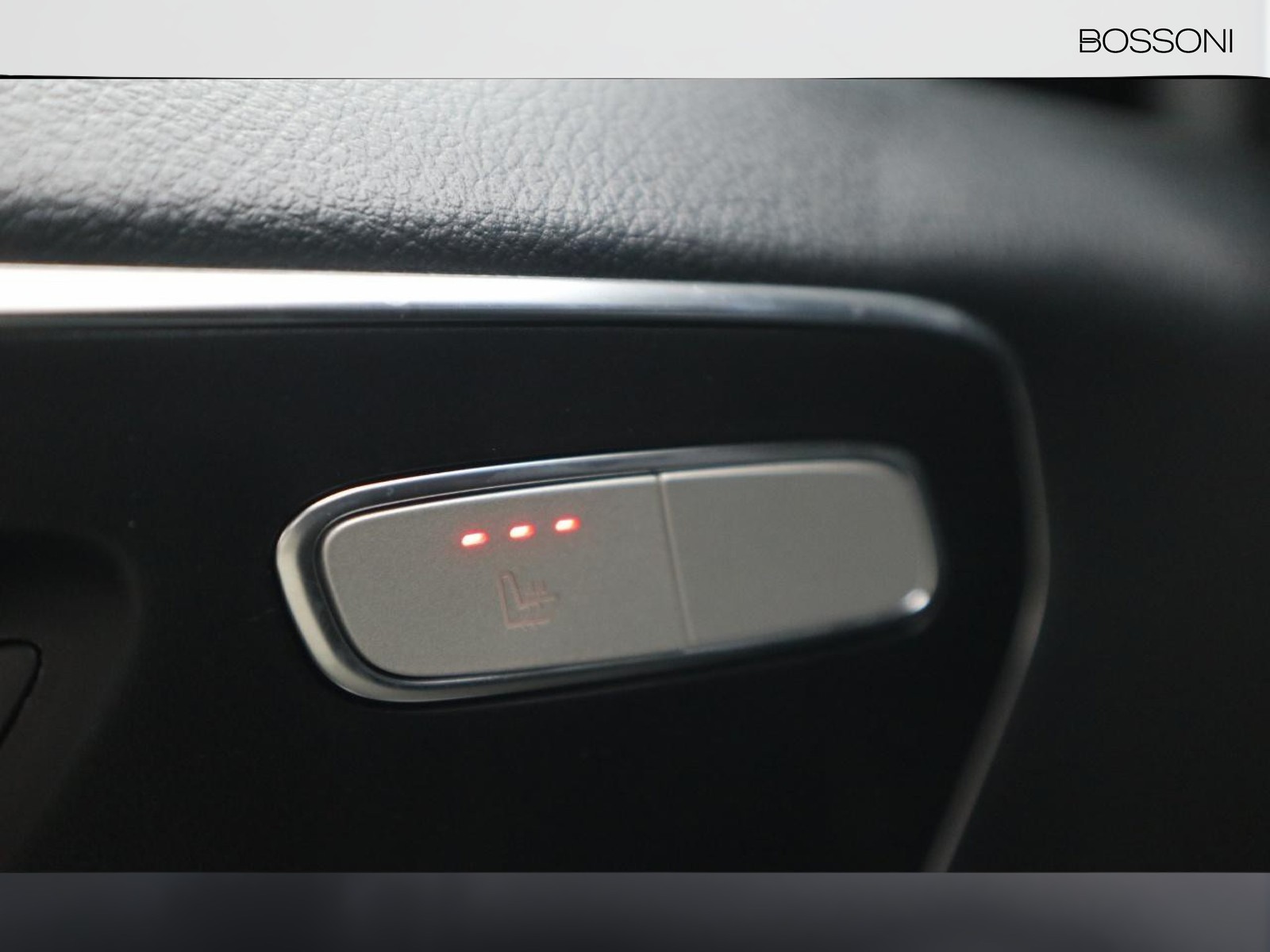 15 - Mercedes Vans Vito etourer 129 long 90kwh