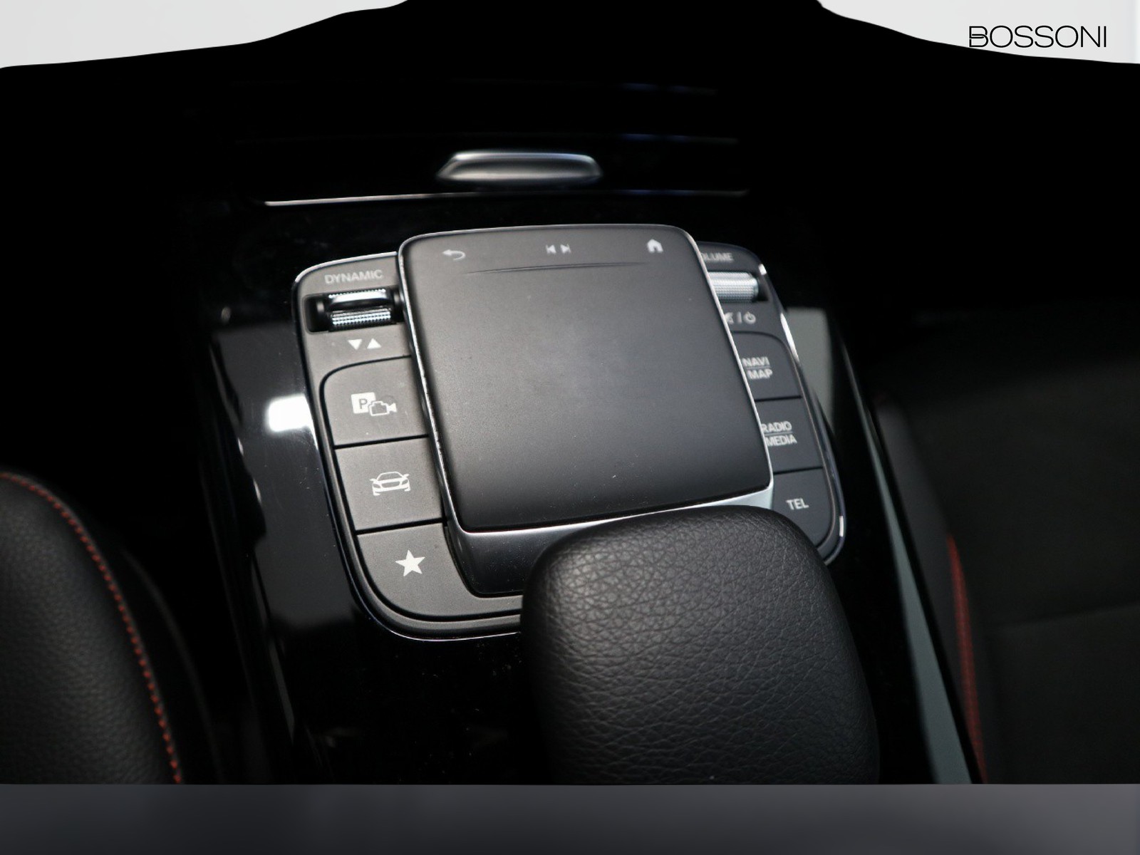 14 - Mercedes Classe A 200 d premium 8g-dct