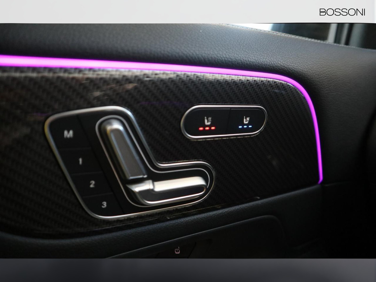 16 - AMG GLA amg 35 4matic speedshift dct amg 8g