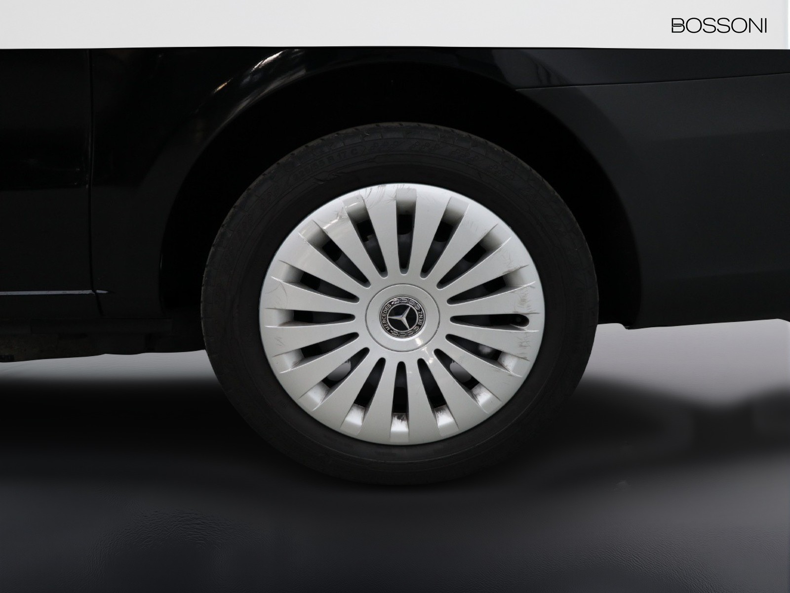 4 - Mercedes Vans Vito 116 cdi long tourer pro auto my20