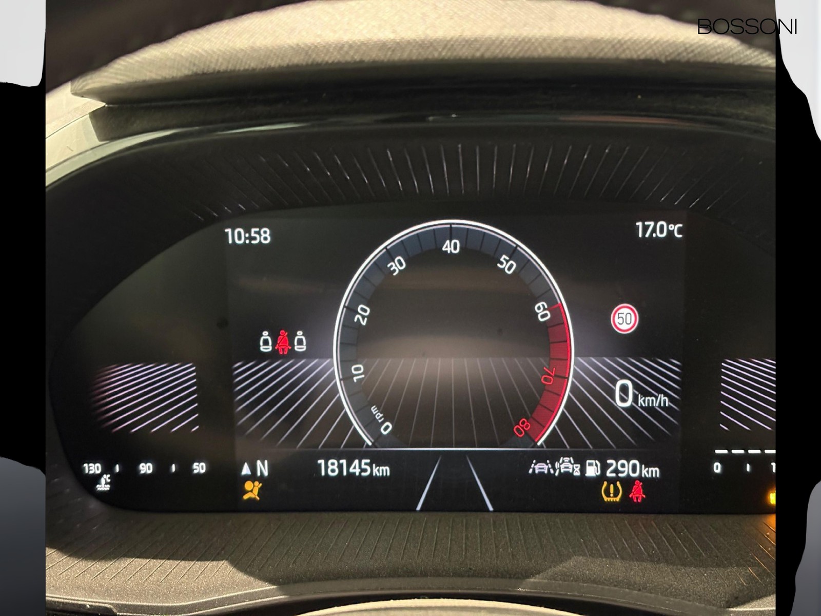 15 - Skoda Fabia 1.0 tsi 95cv young edition