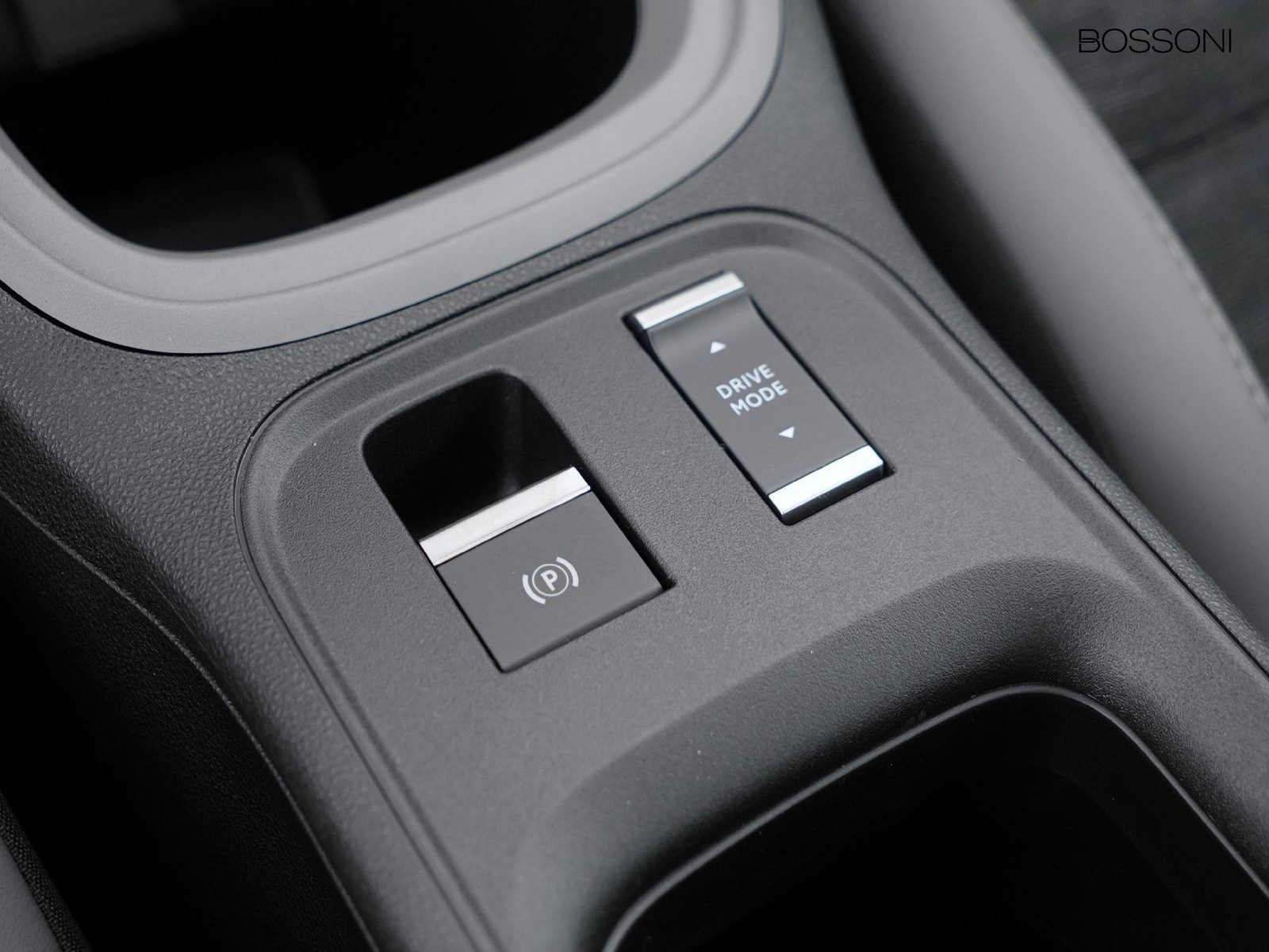 23 - Jeep Avenger full-electric longitude fwd auto