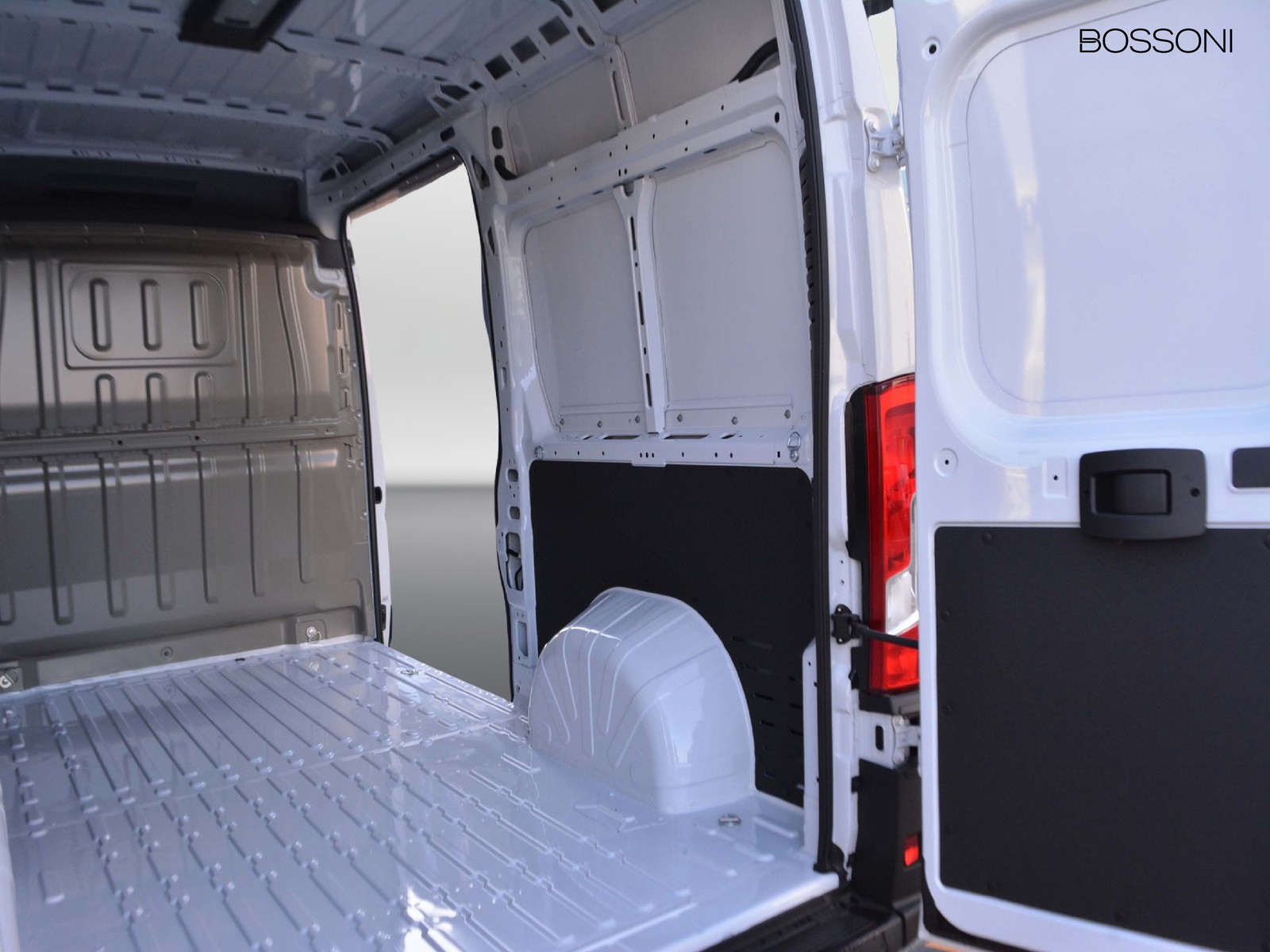 15 - Peugeot Boxer 35 l2h2 2.2 diesel 140cv s&s