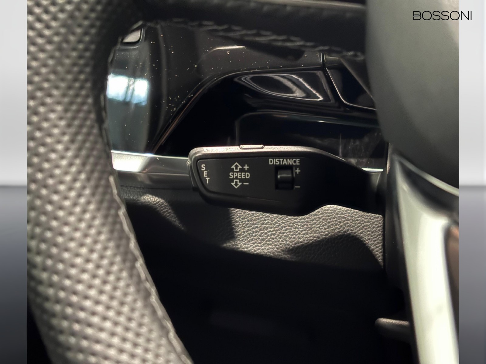 14 - Audi Q3 35 2.0 tdi business advanced s tronic