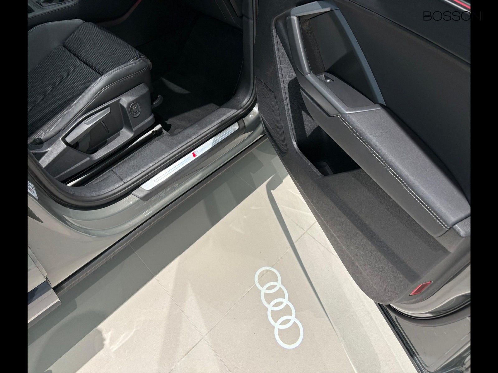 22 - Audi Q3 35 2.0 tdi business advanced s tronic