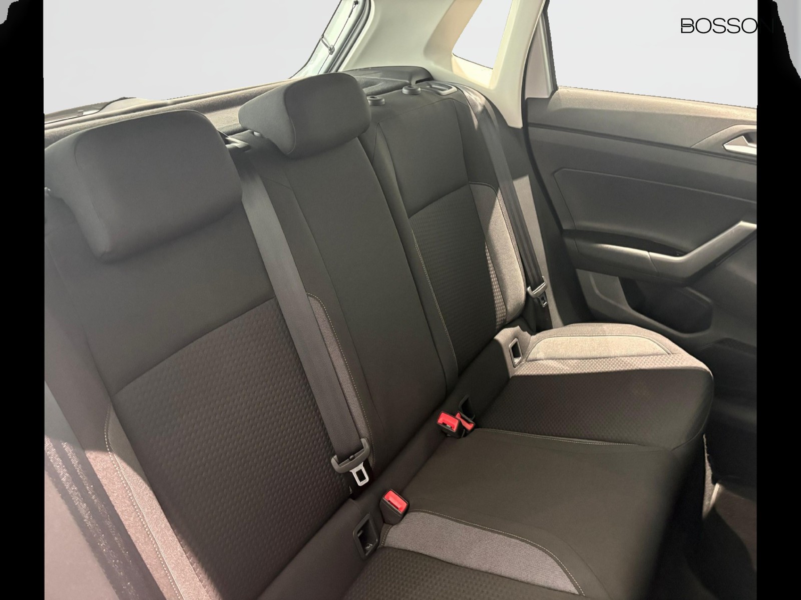 11 - Volkswagen Polo 1.0 evo 80cv life