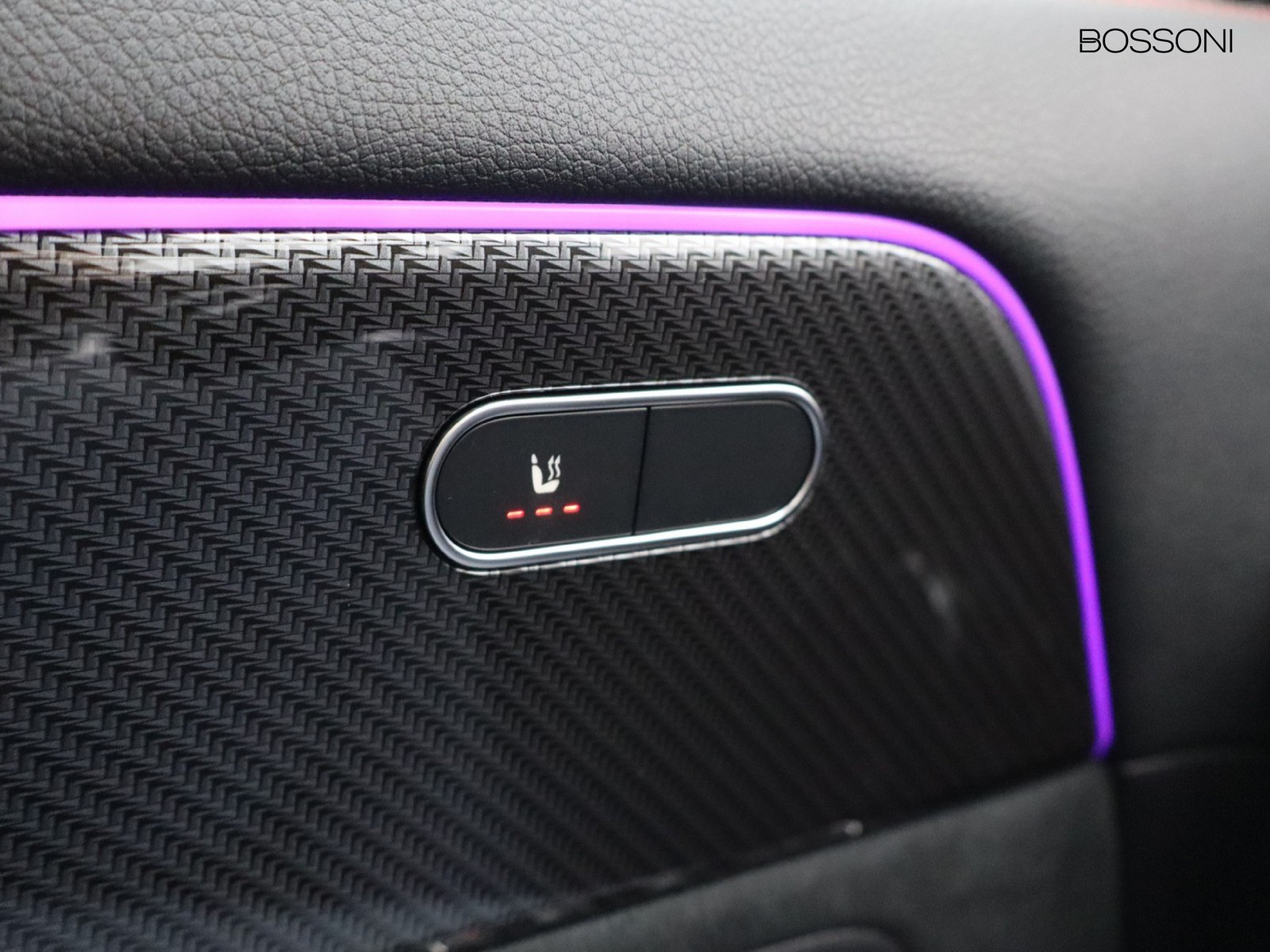 15 - Mercedes GLA 200 d amg line premium 4matic 8g-dct