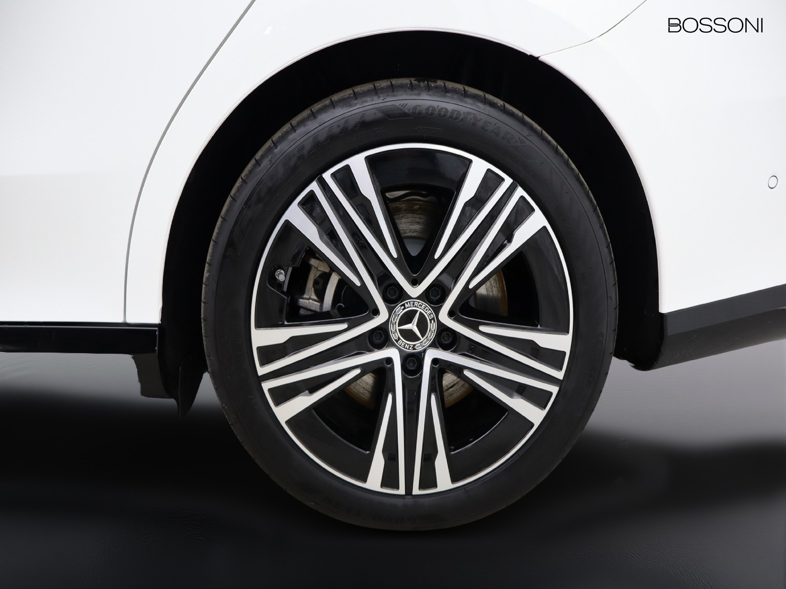 4 - Mercedes CLA eq 250+ advanced plus