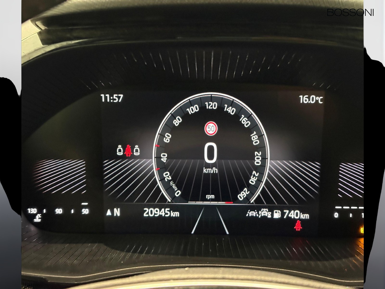 10 - Skoda Fabia 1.0 mpi 80cv 130 edition