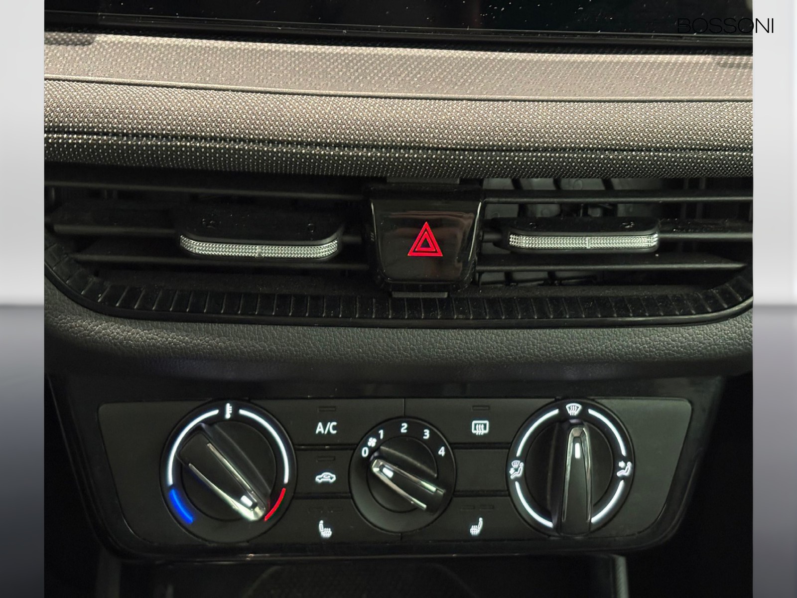 12 - Skoda Fabia 1.0 mpi 80cv 130 edition