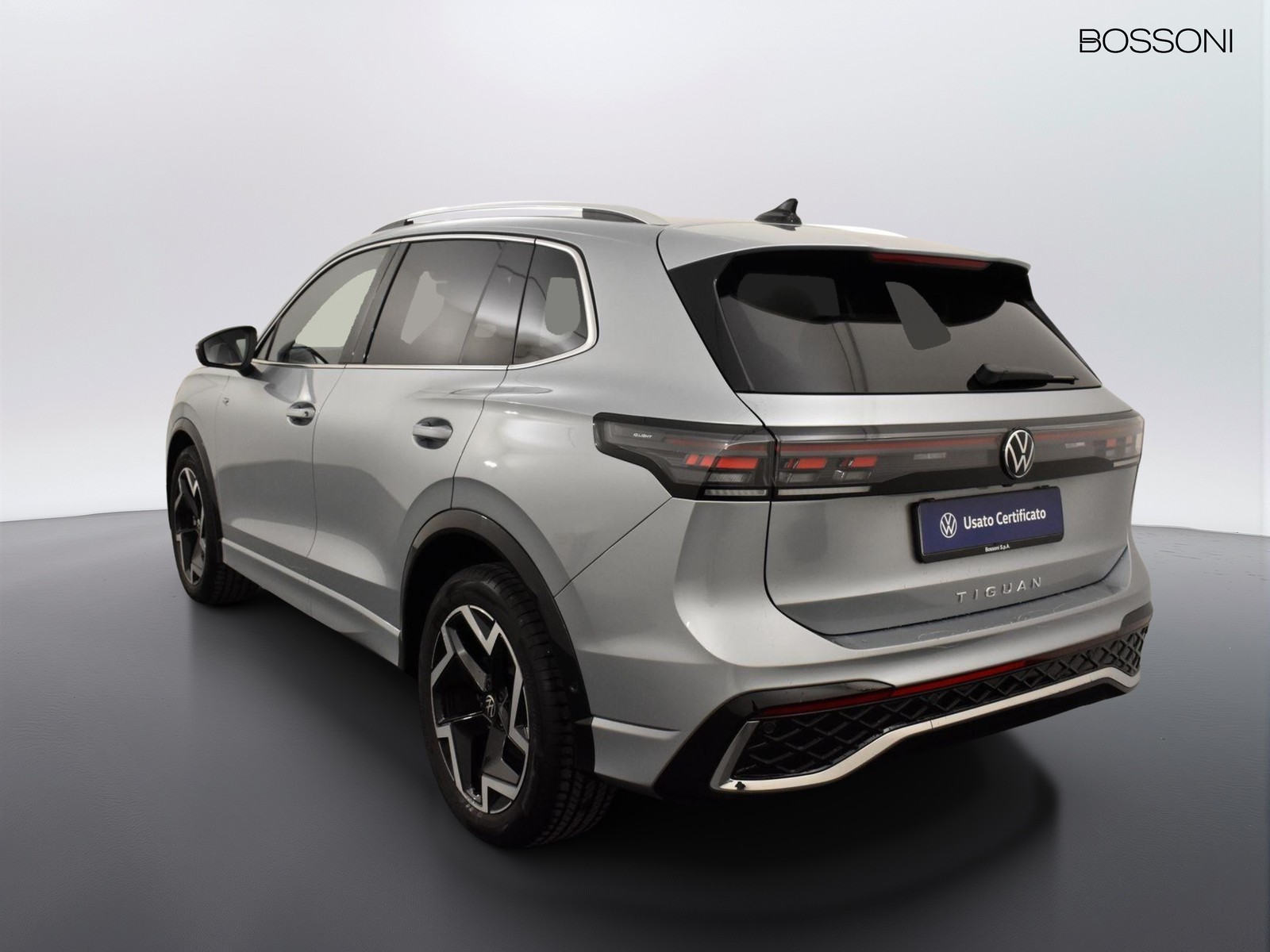 4 - Volkswagen Tiguan 2.0 tdi scr 150cv r-line dsg