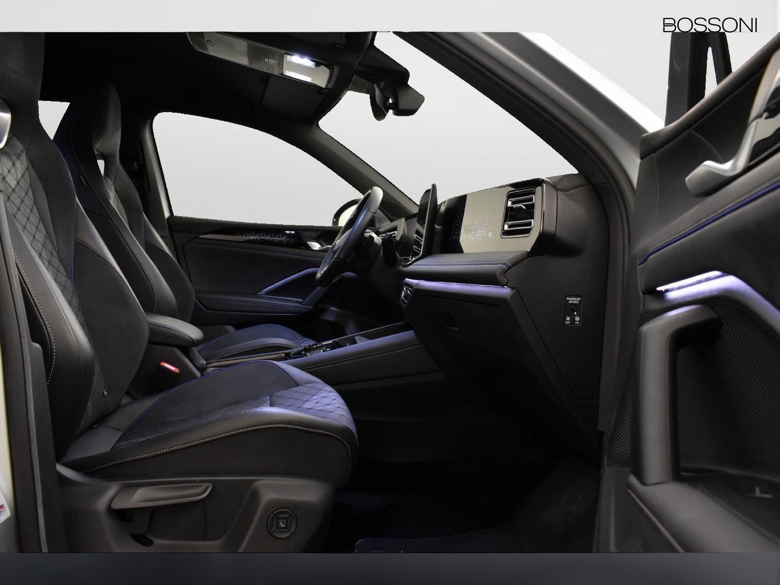 8 - Volkswagen Tiguan 2.0 tdi scr 150cv r-line dsg