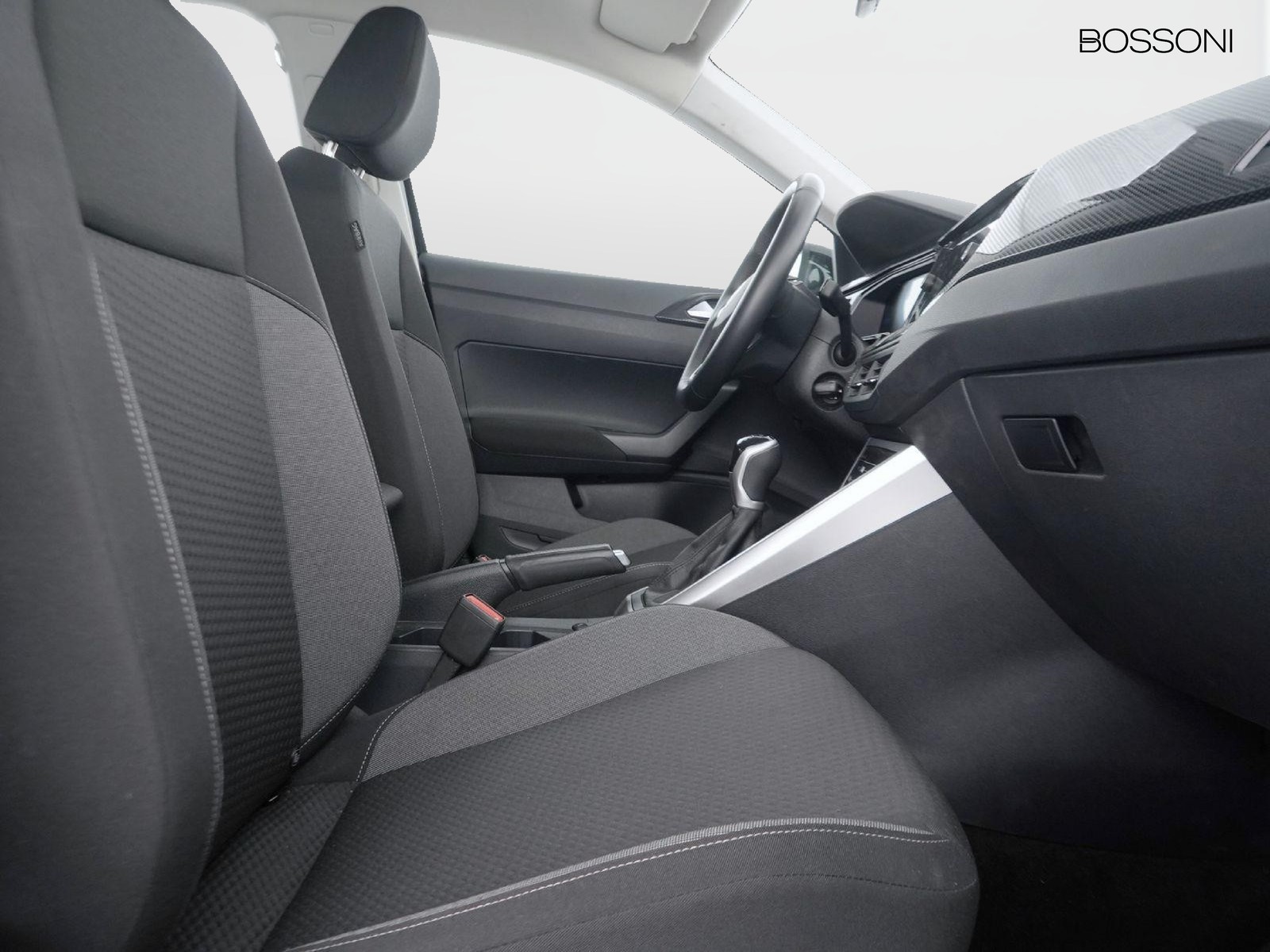 8 - Volkswagen Taigo 1.0 tsi 115cv life