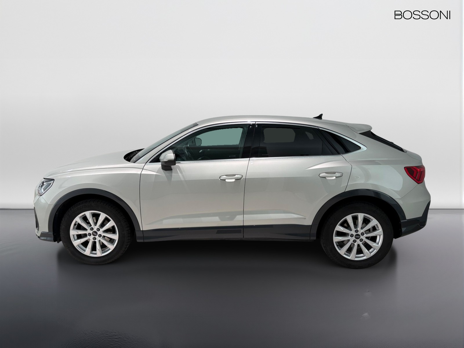 4 - Audi Q3 sportback 35 2.0 tdi business plus s tronic