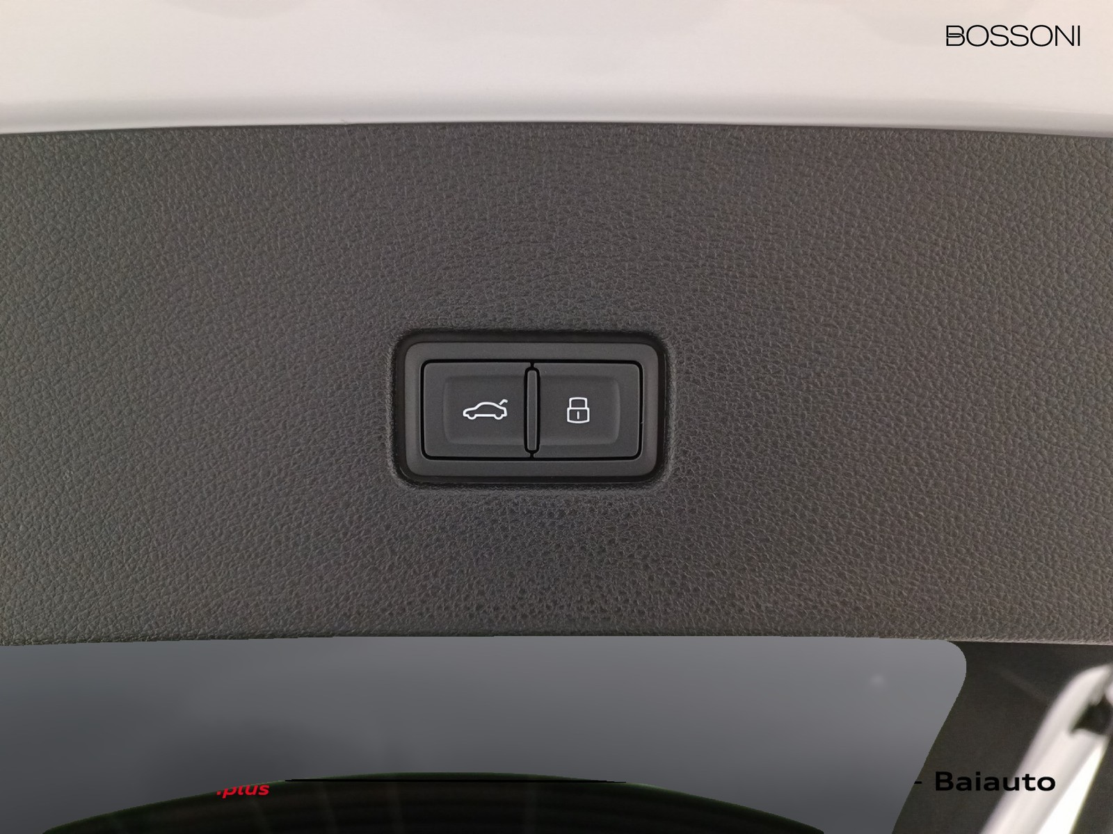 38 - Audi Q8 3.0 v6 tfsi e 394cv s line edition quattro tiptronic