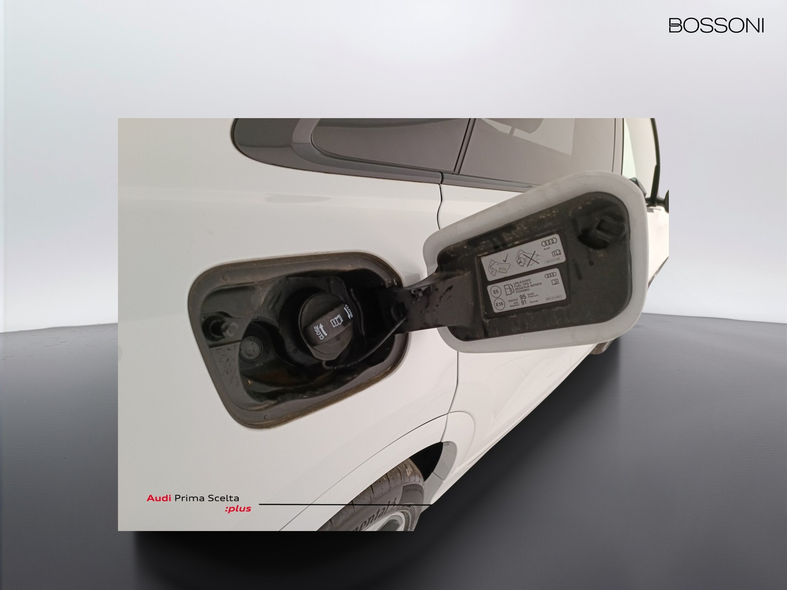 40 - Audi Q8 3.0 v6 tfsi e 394cv s line edition quattro tiptronic